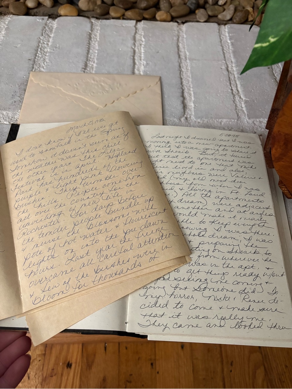 Handwritten Vintage Journal Pages - Cream Paper